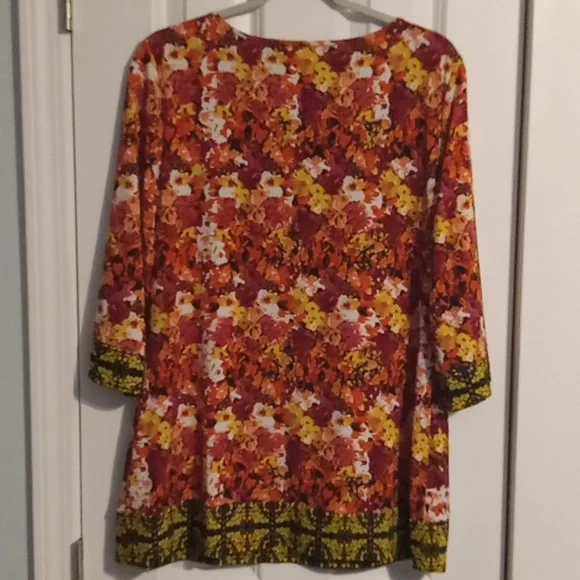 Valerie Stevens Floral Tunic in Red, Yellow, and Black - Picture 5 of 5